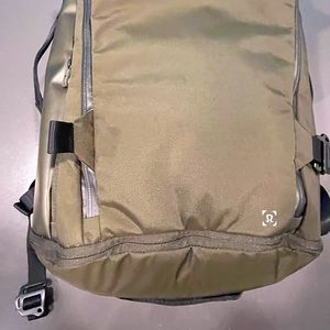 Lululemon travel bag